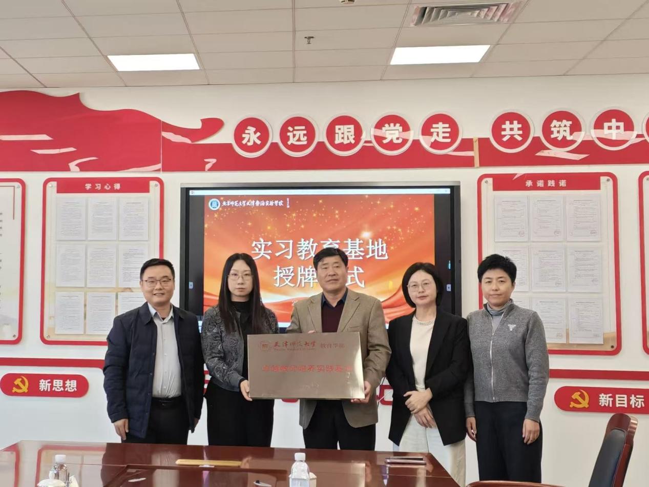 509e50e9213f30fa2888dfc65b5abbbc,4ce620330dfd81f3aa30e37c5e1336e5